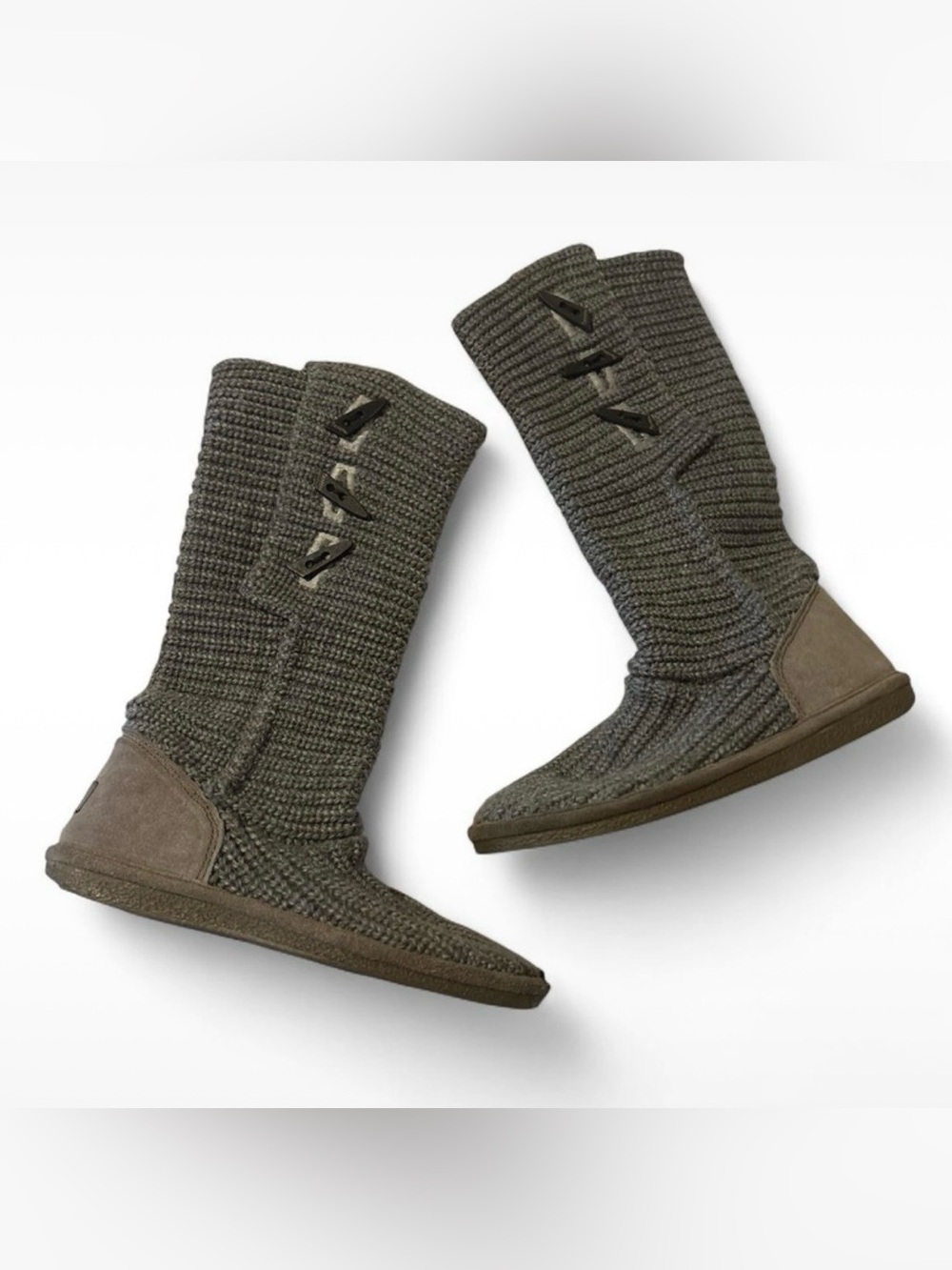 BearPaw Gray Knit Sock Boots Size 8